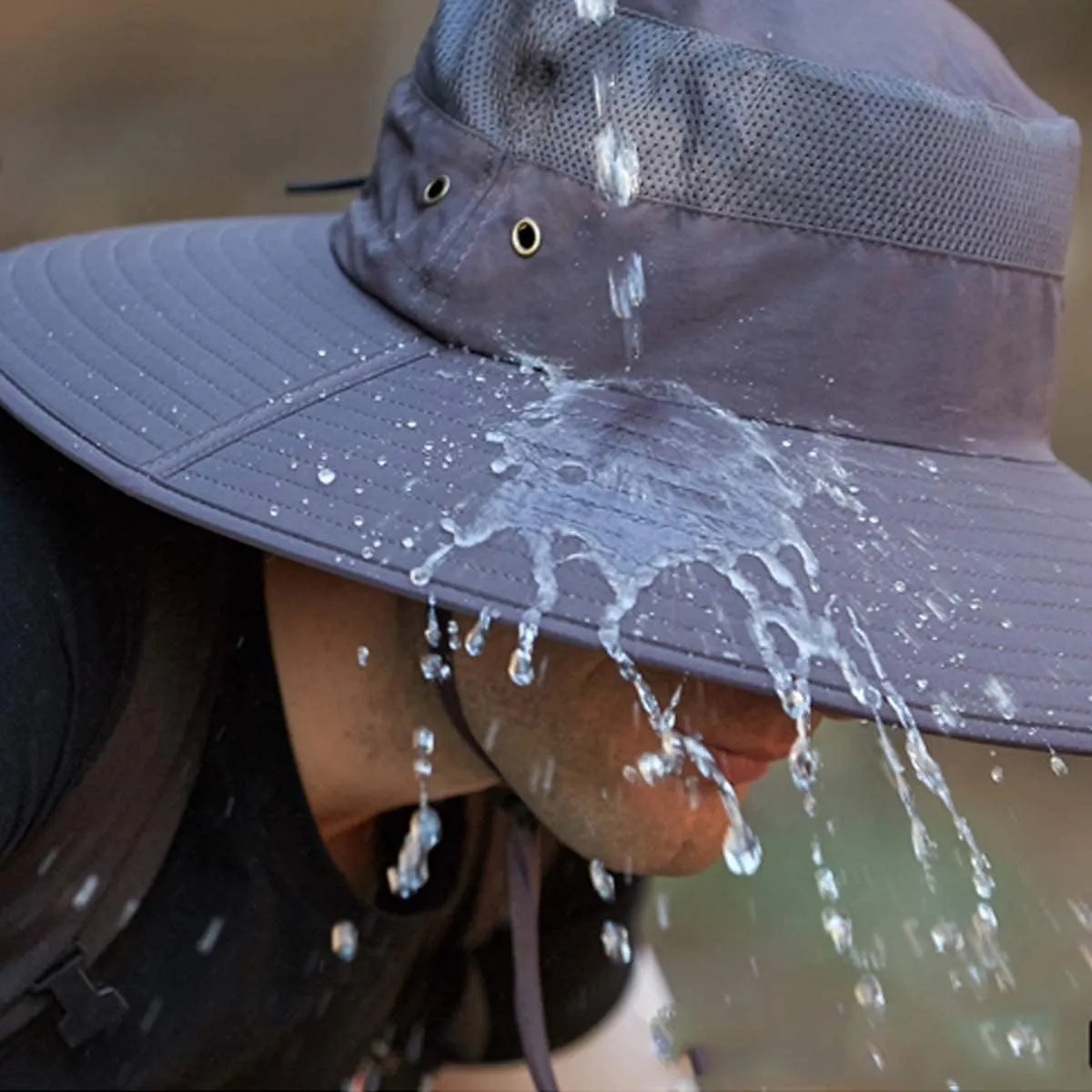 Leotruny Super Wide Brim Bucket Hat UPF50  Waterproof Sun Hat for Fishing Hiking Camping