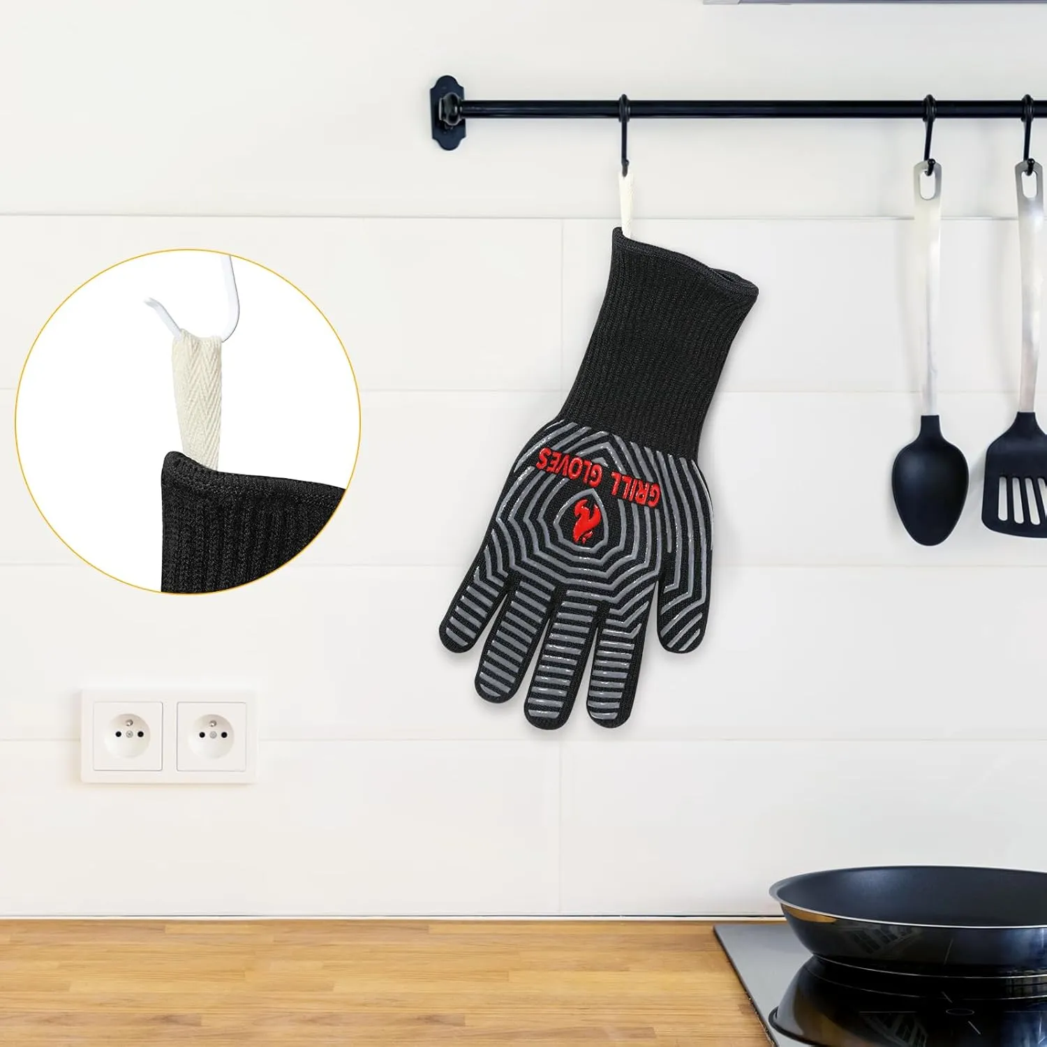 QUWIN BBQ Gloves, Oven Gloves 1472 Extreme Heat Resistant, Grilling Gloves Silicone Non-Slip Oven Mitts, Kitchen Gloves for BBQ, Grilling, Cooking, Baking-1 Pair (Black, One Size(Long Cuff))