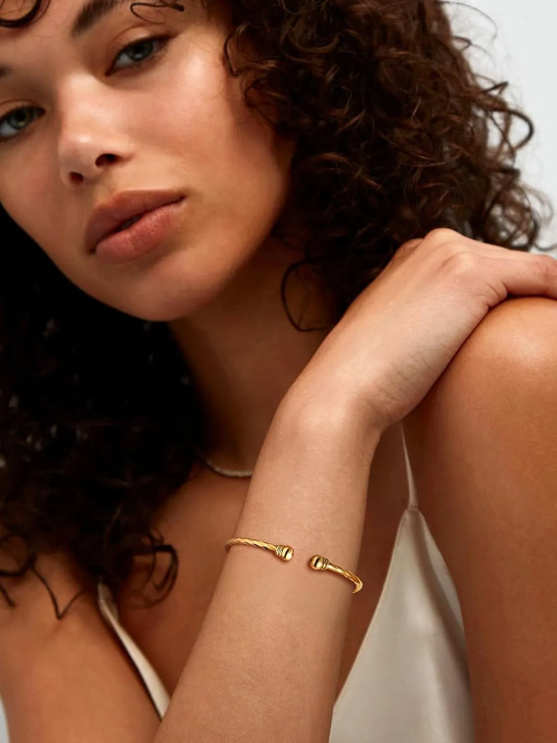 U7 Unisex Simple Cuff Bracelet 18K Real Gold Platinum Plated Fine Bracelets Fashion Jewelry Open Bangle Cuff Bracelets, Twisted or Heart Style